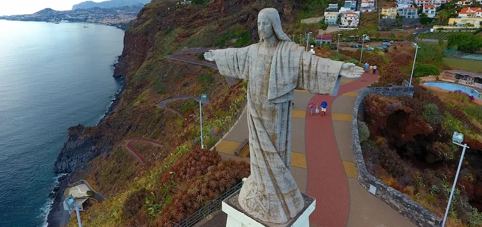 garajau cristo rei